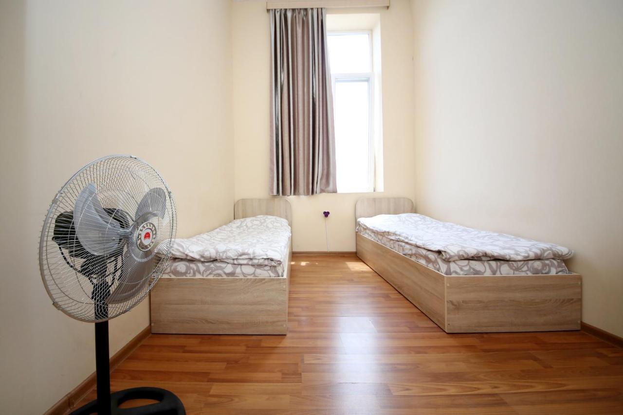 Hostel Mandaria Kutaisi Exterior photo