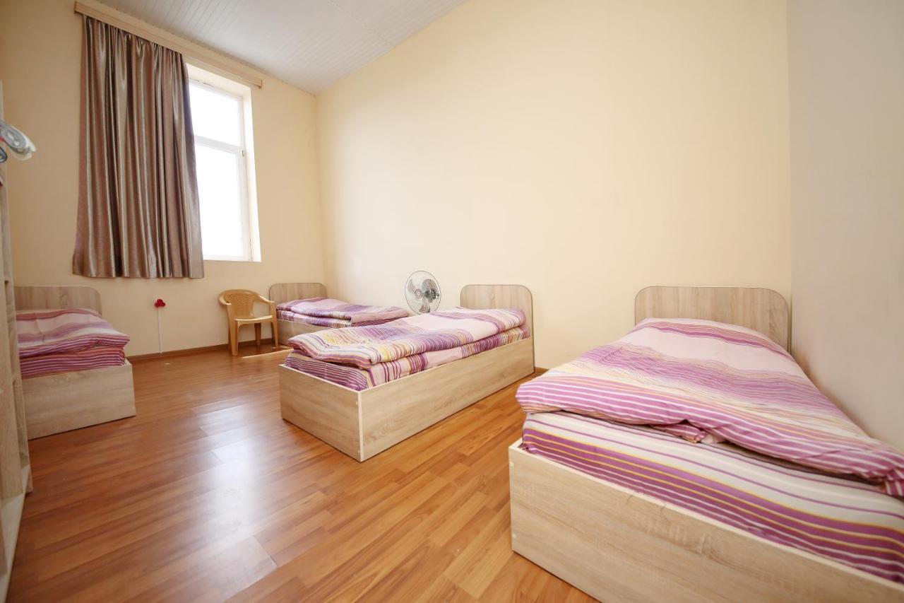 Hostel Mandaria Kutaisi Exterior photo