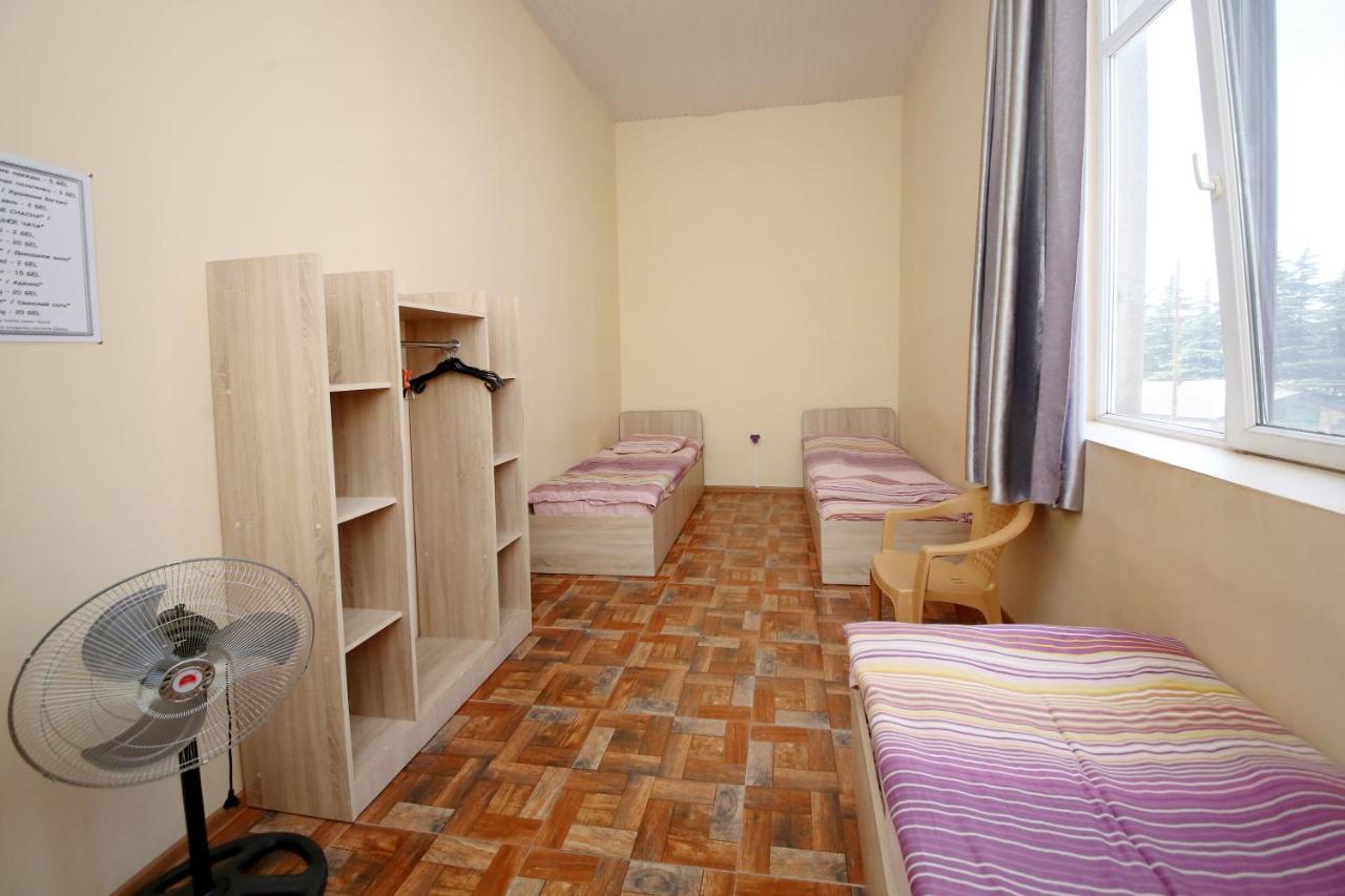 Hostel Mandaria Kutaisi Exterior photo