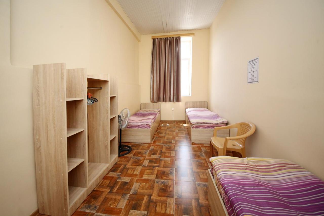 Hostel Mandaria Kutaisi Exterior photo